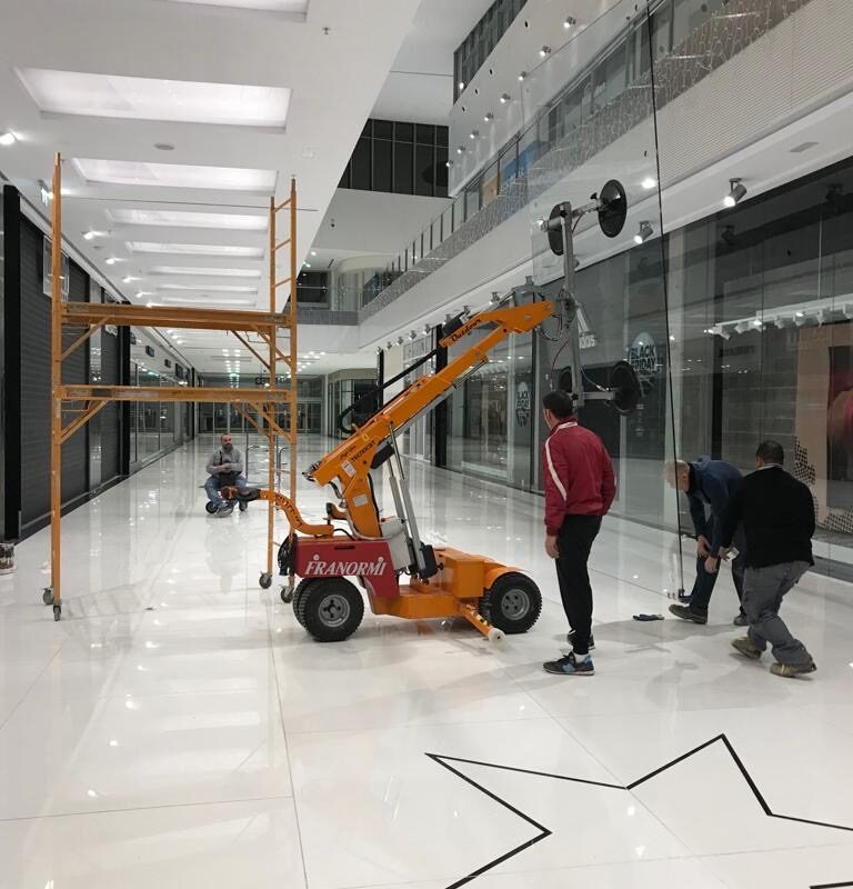 Instaladores propios de cualquier trabajo de cristalería